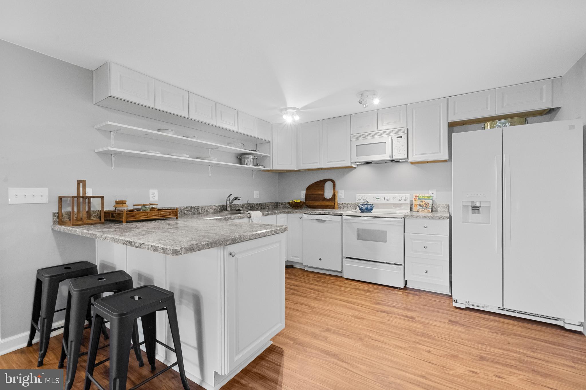 RAMBLEWOOD - Residential