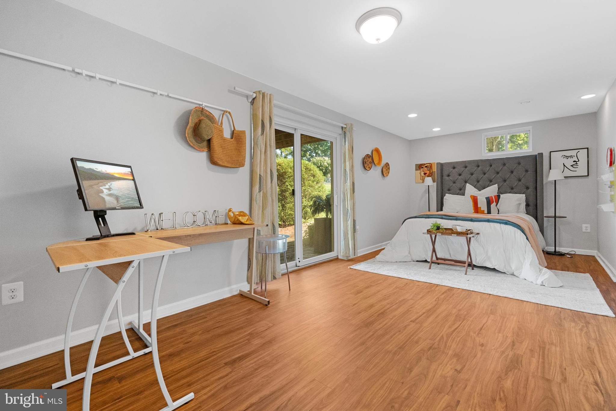 RAMBLEWOOD - Residential