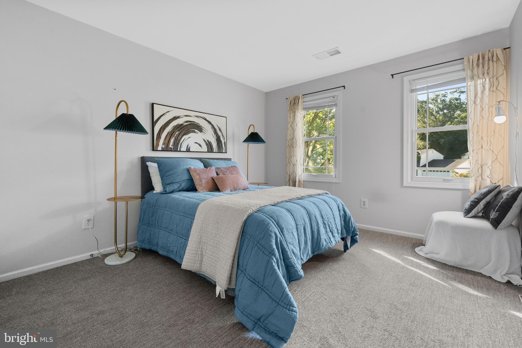 RAMBLEWOOD - Residential