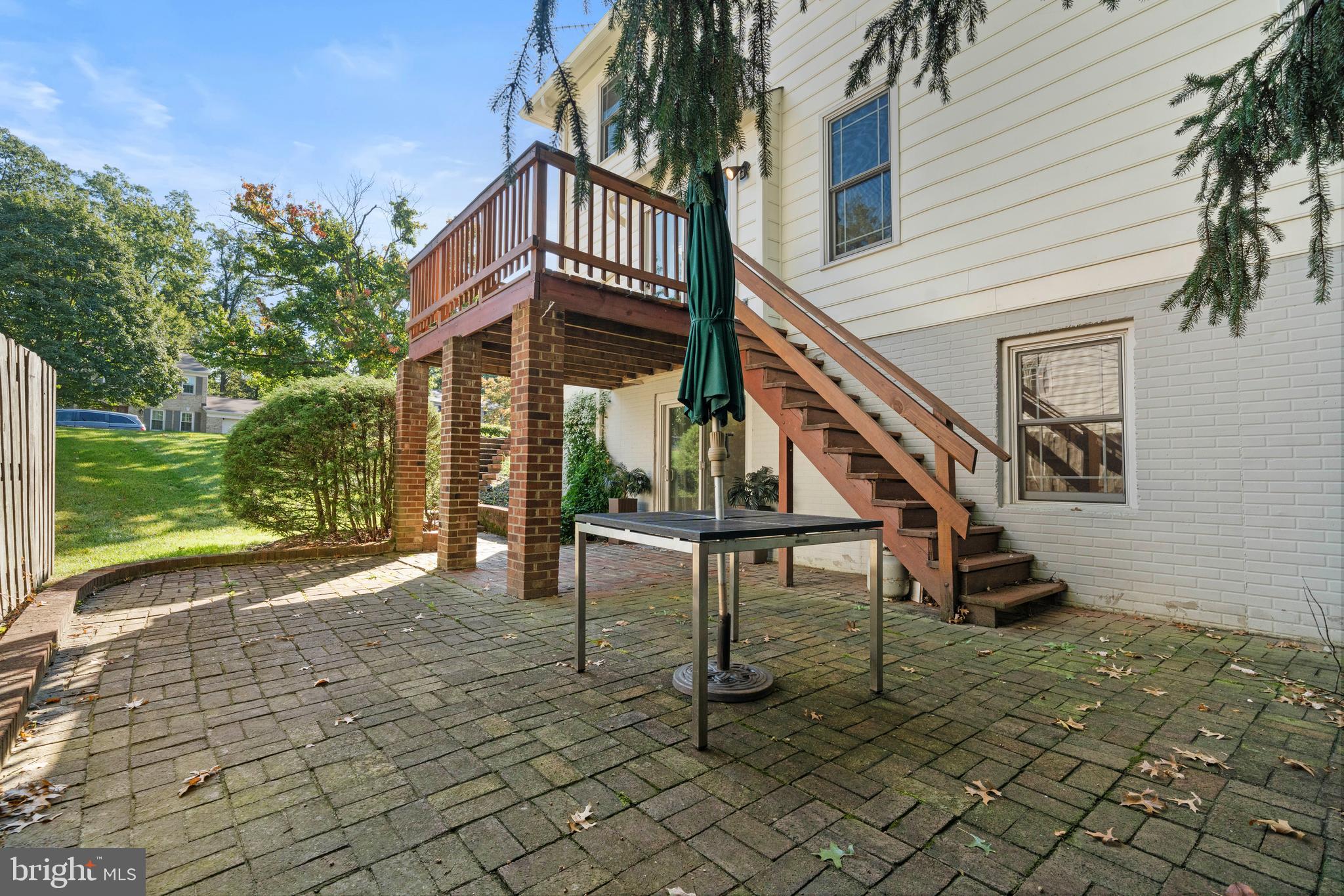 RAMBLEWOOD - Residential