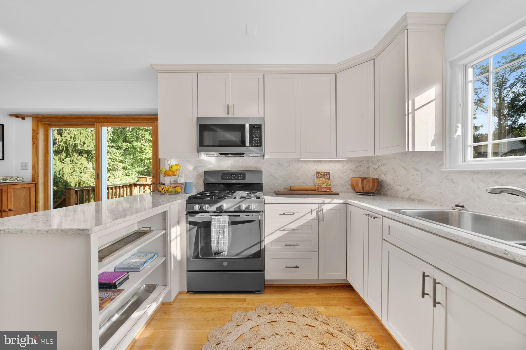 RAMBLEWOOD - Residential