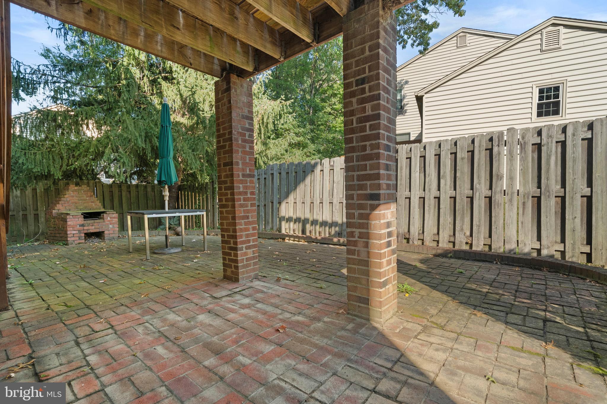 RAMBLEWOOD - Residential