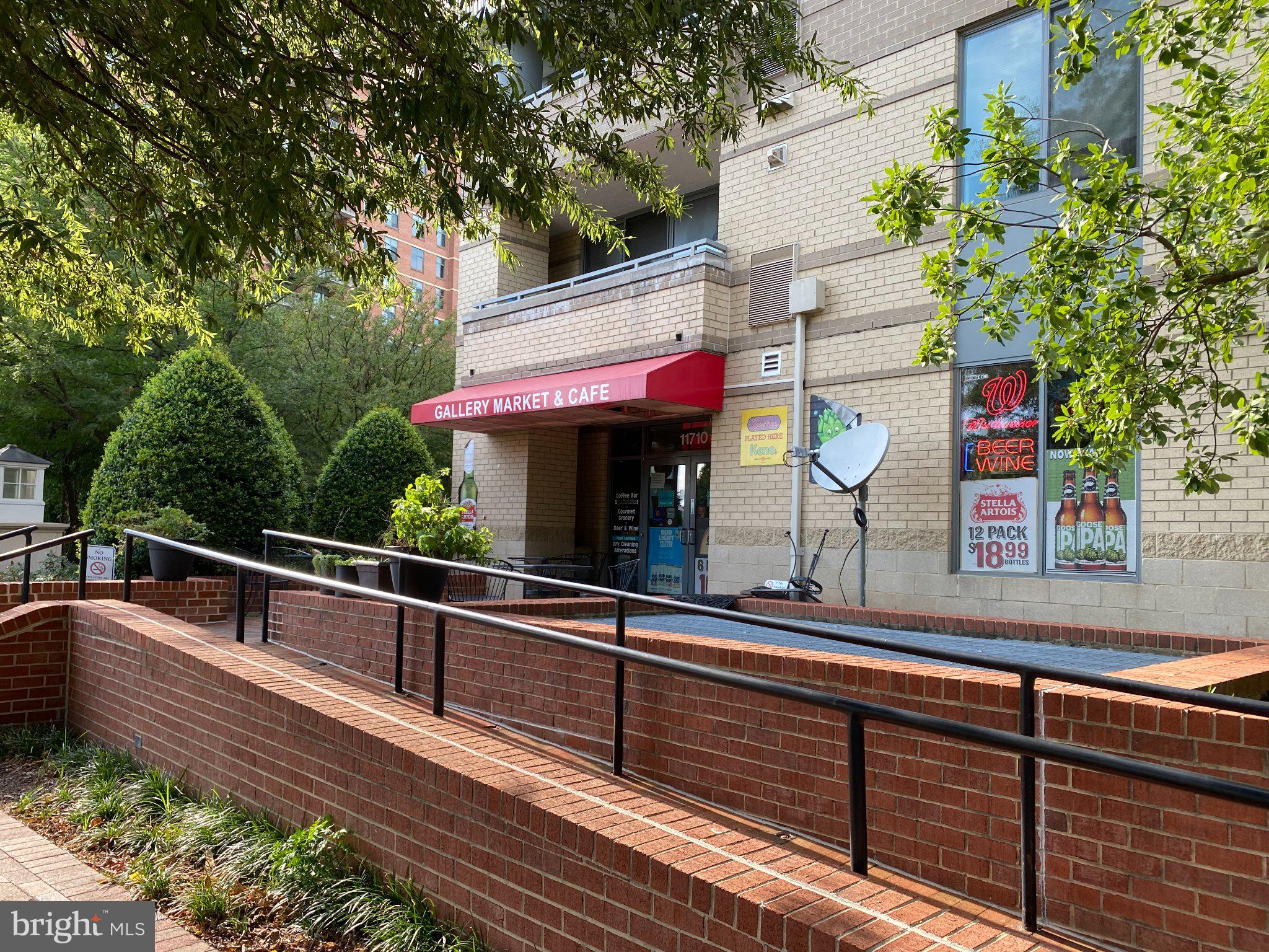 GALLERY AT WHITE FLINT - Residential