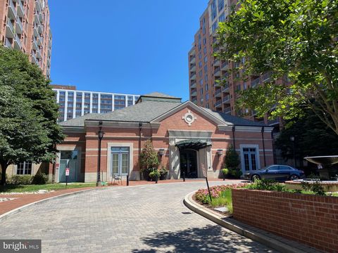 Photo of 11710 Old Georgetown Road #628, ROCKVILLE, MD 20852 (MLS # MDMC2225130)