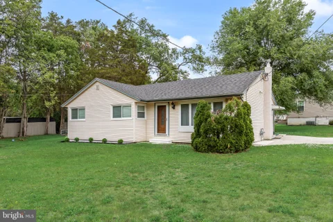 MLS: NJCD2118032