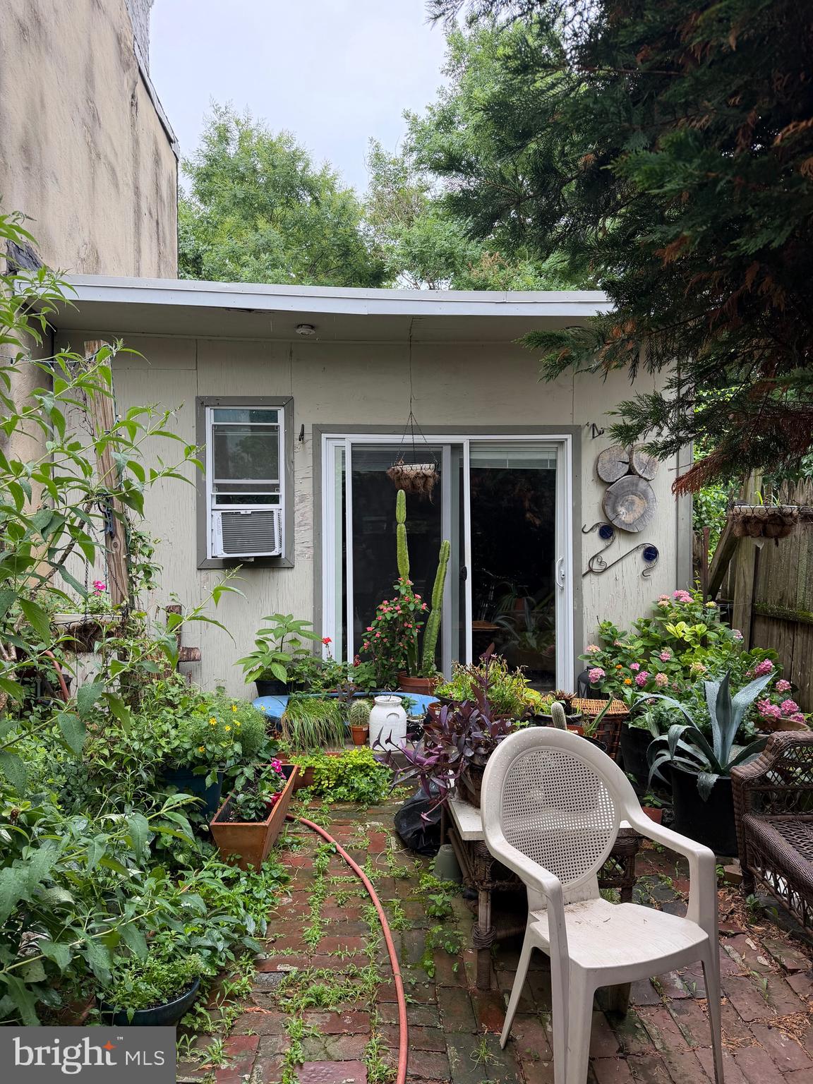 2215 N 4TH STREET