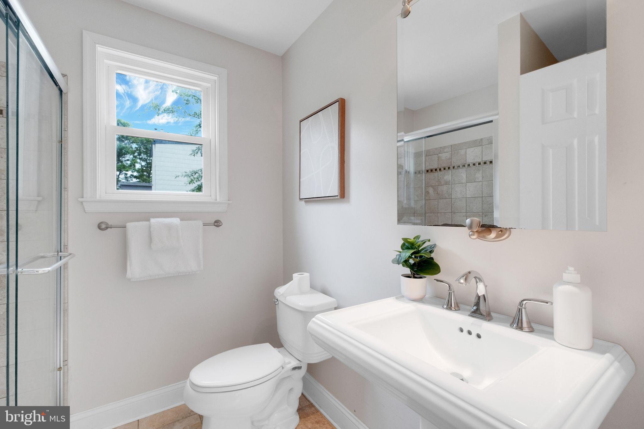 BRENTWOOD - Residential