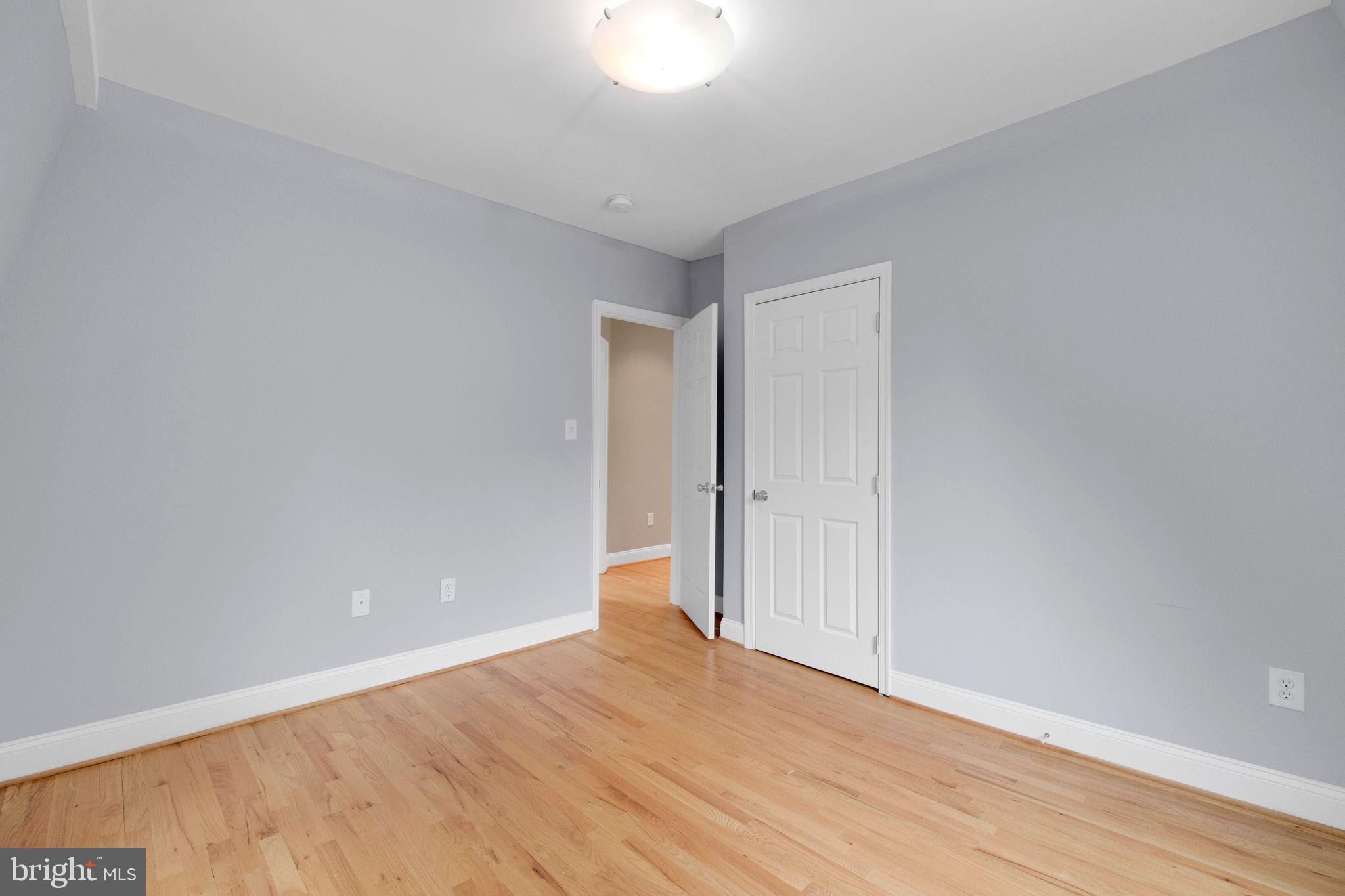 BRENTWOOD - Residential