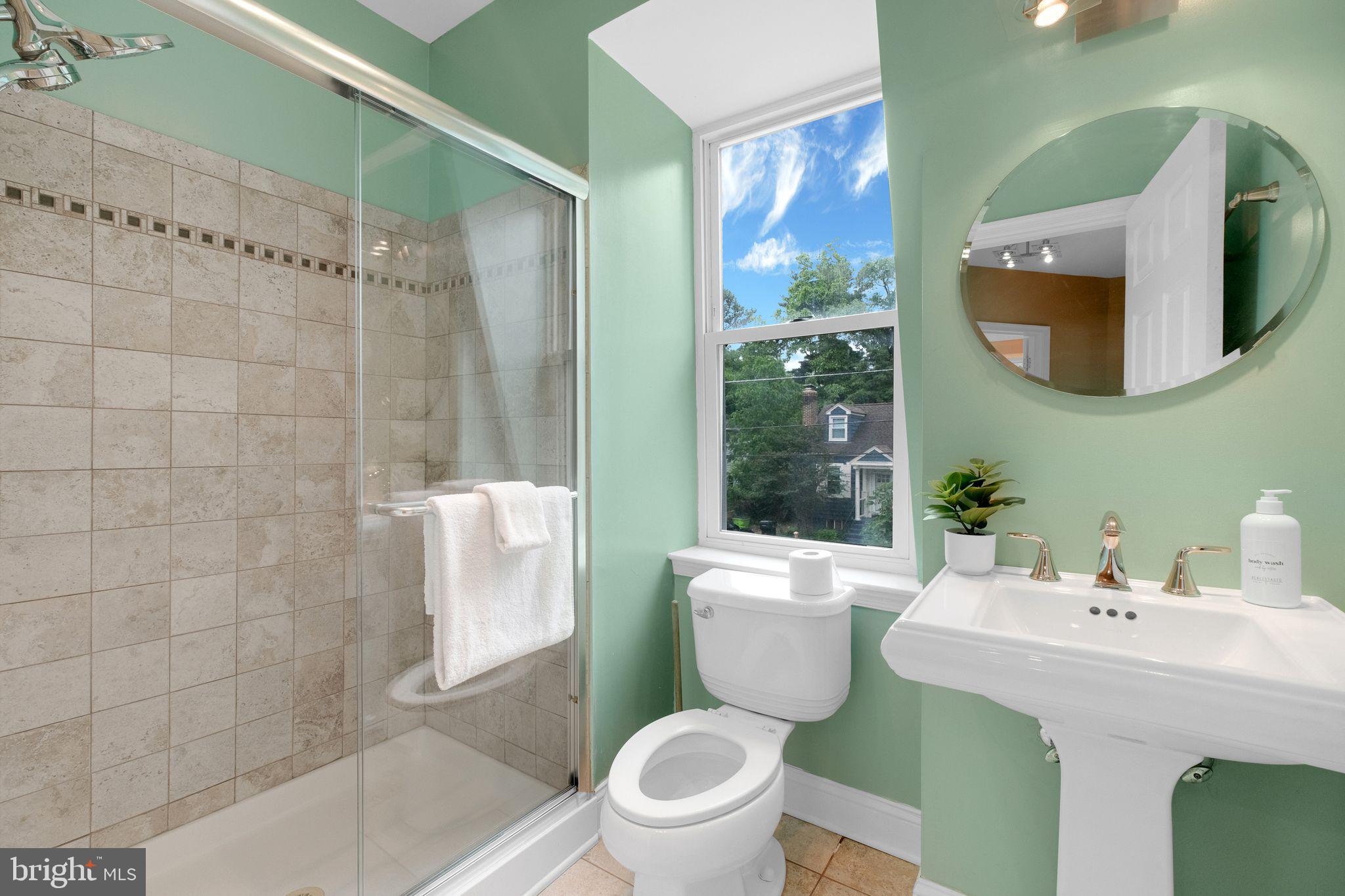 BRENTWOOD - Residential