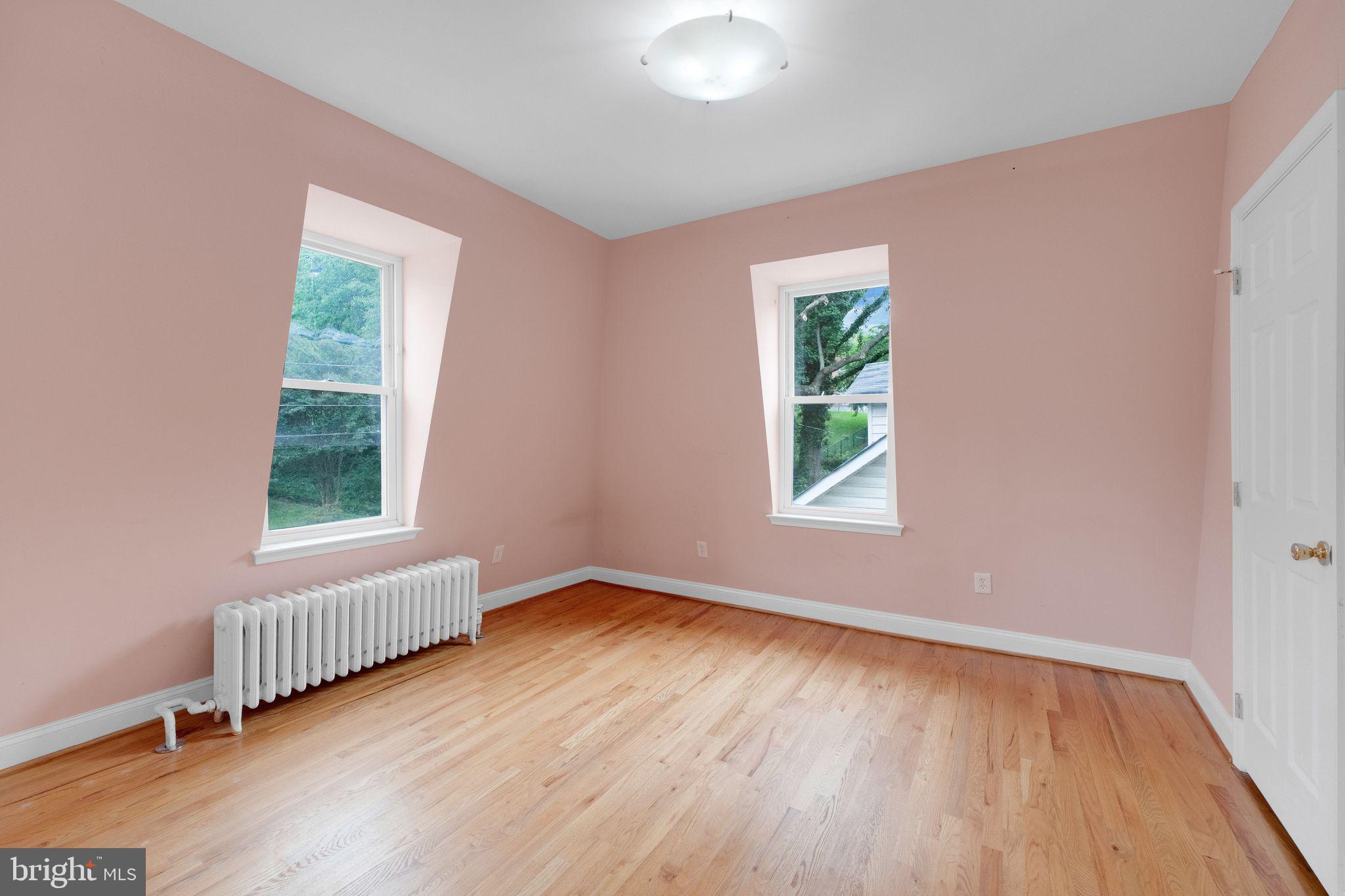 BRENTWOOD - Residential