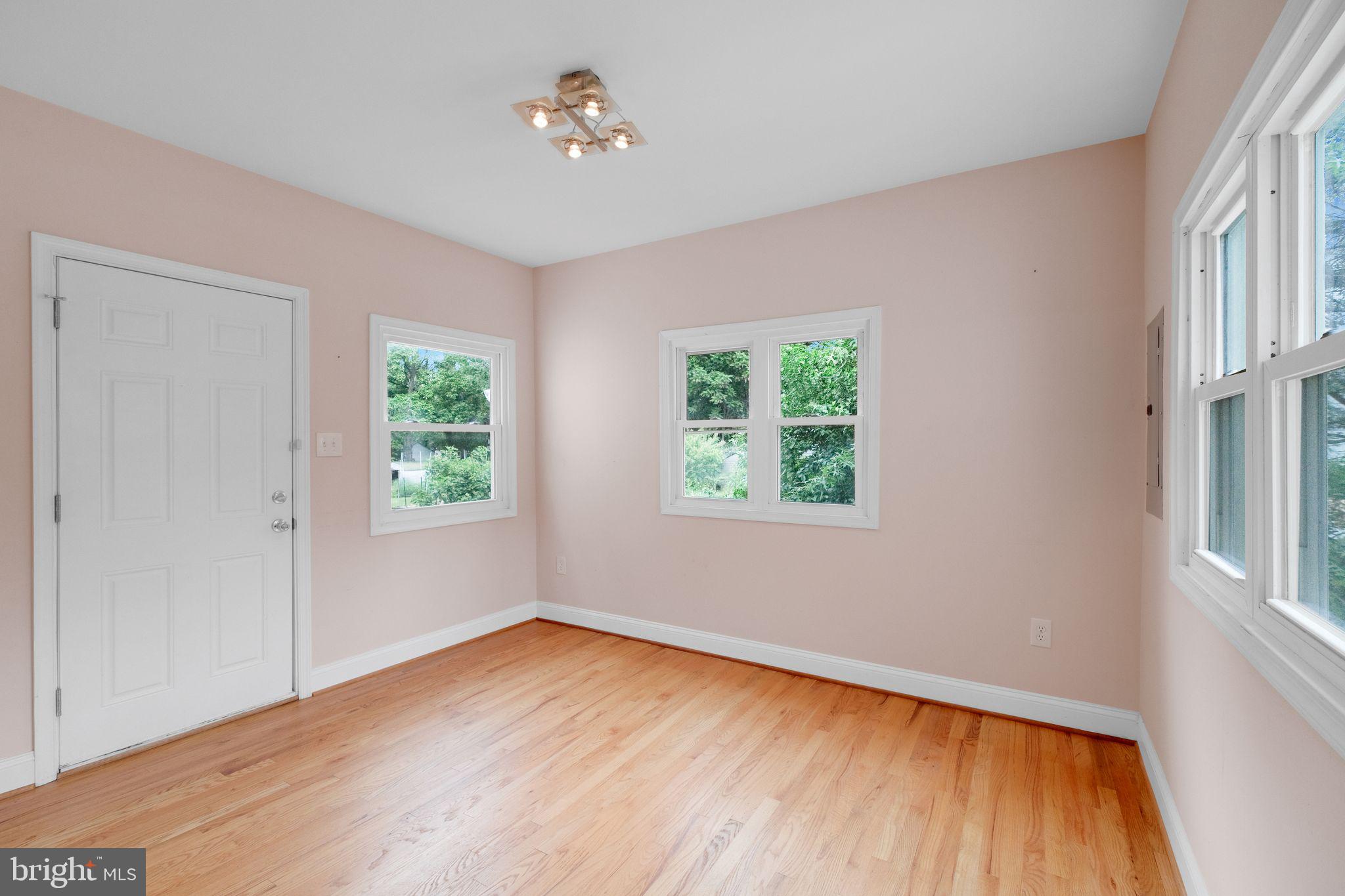 BRENTWOOD - Residential