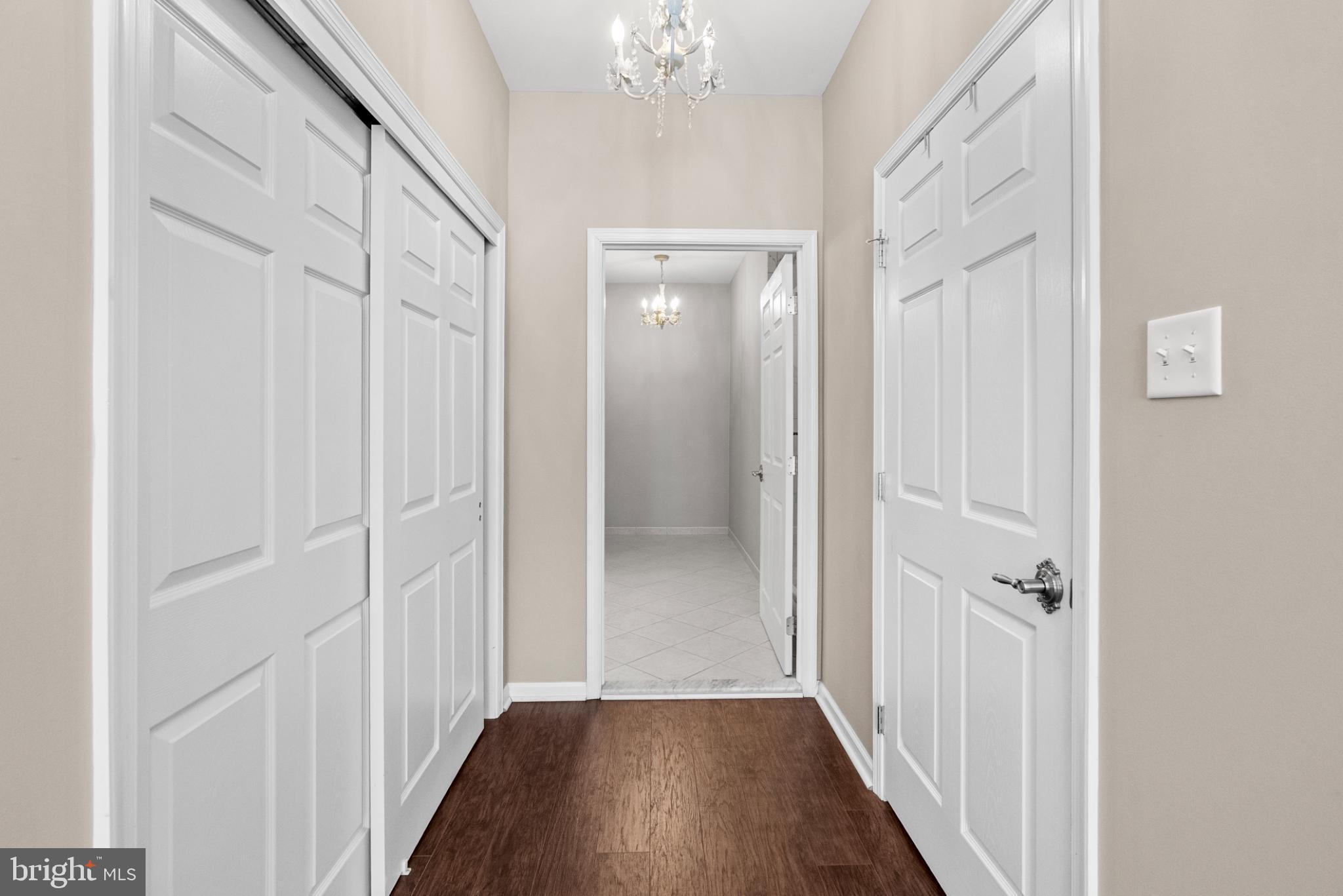 COURTYARDS - Residential