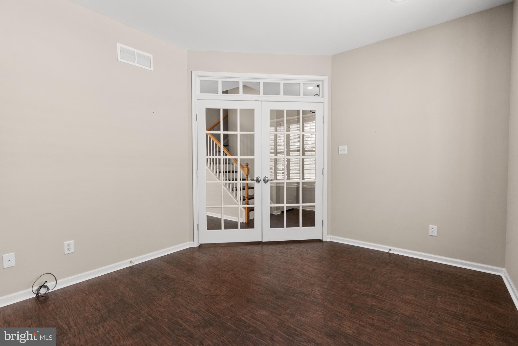 COURTYARDS - Residential