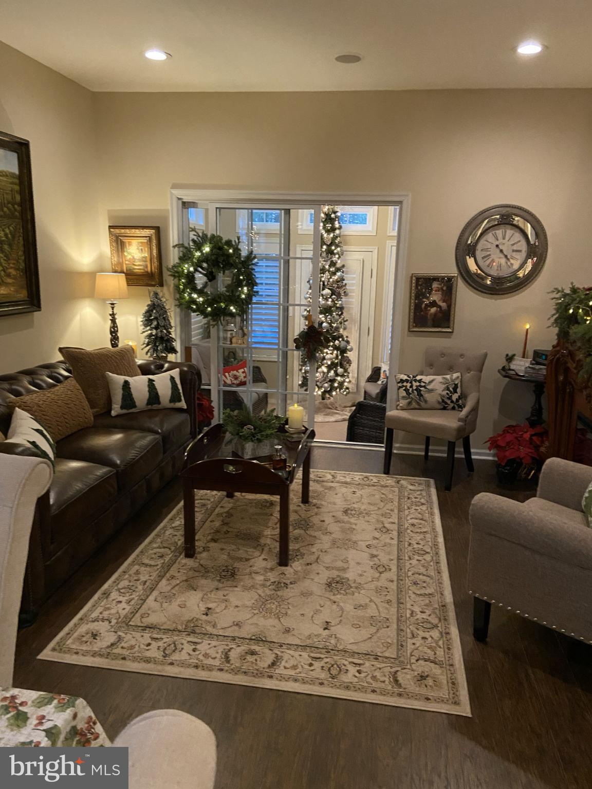 COURTYARDS - Residential