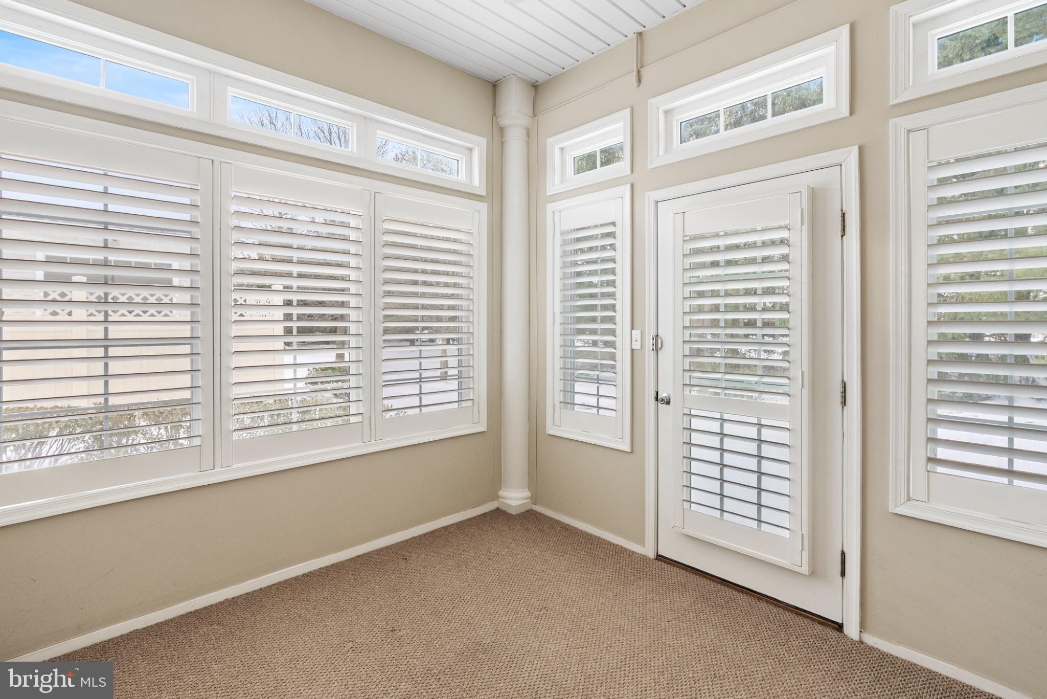 COURTYARDS - Residential