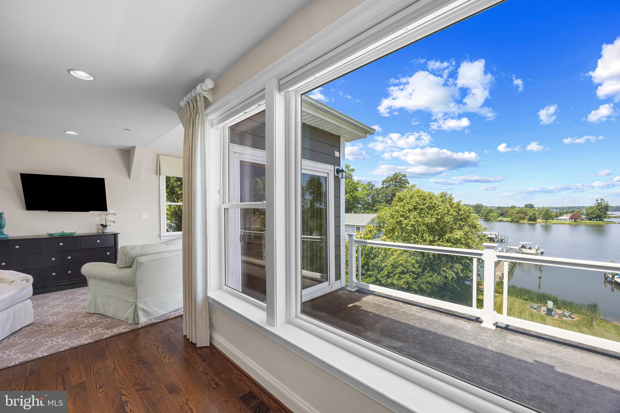 SHOREHAM BEACH - Residential