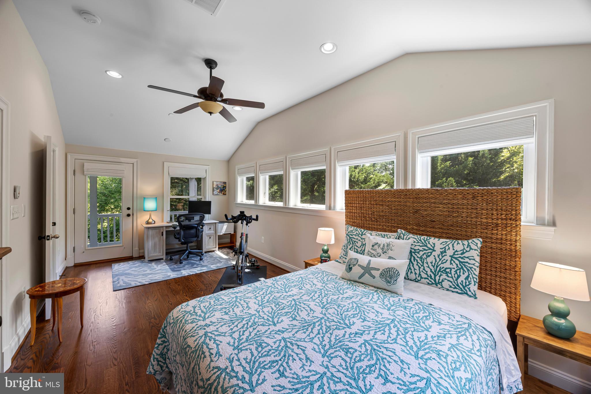 SHOREHAM BEACH - Residential