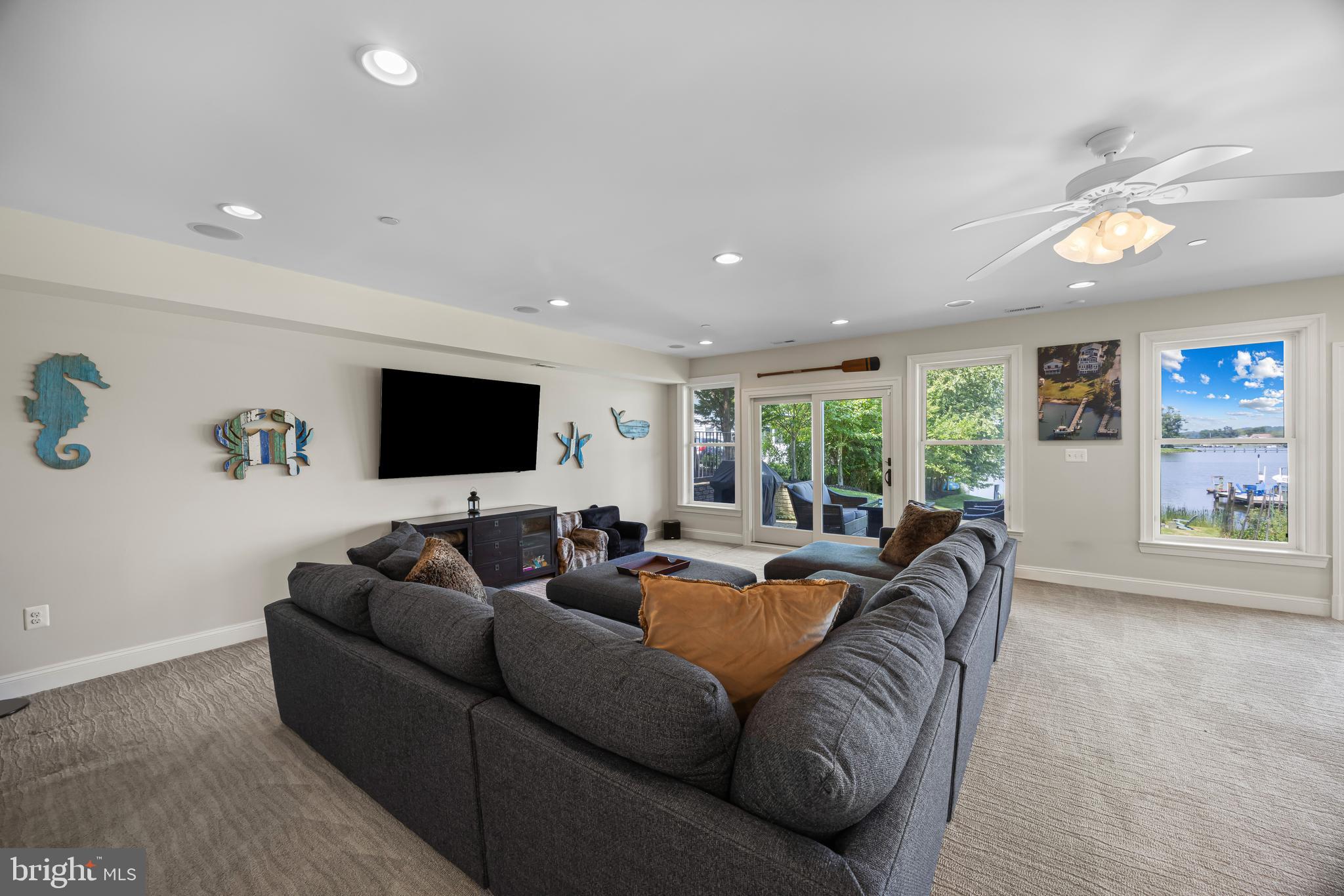 SHOREHAM BEACH - Residential