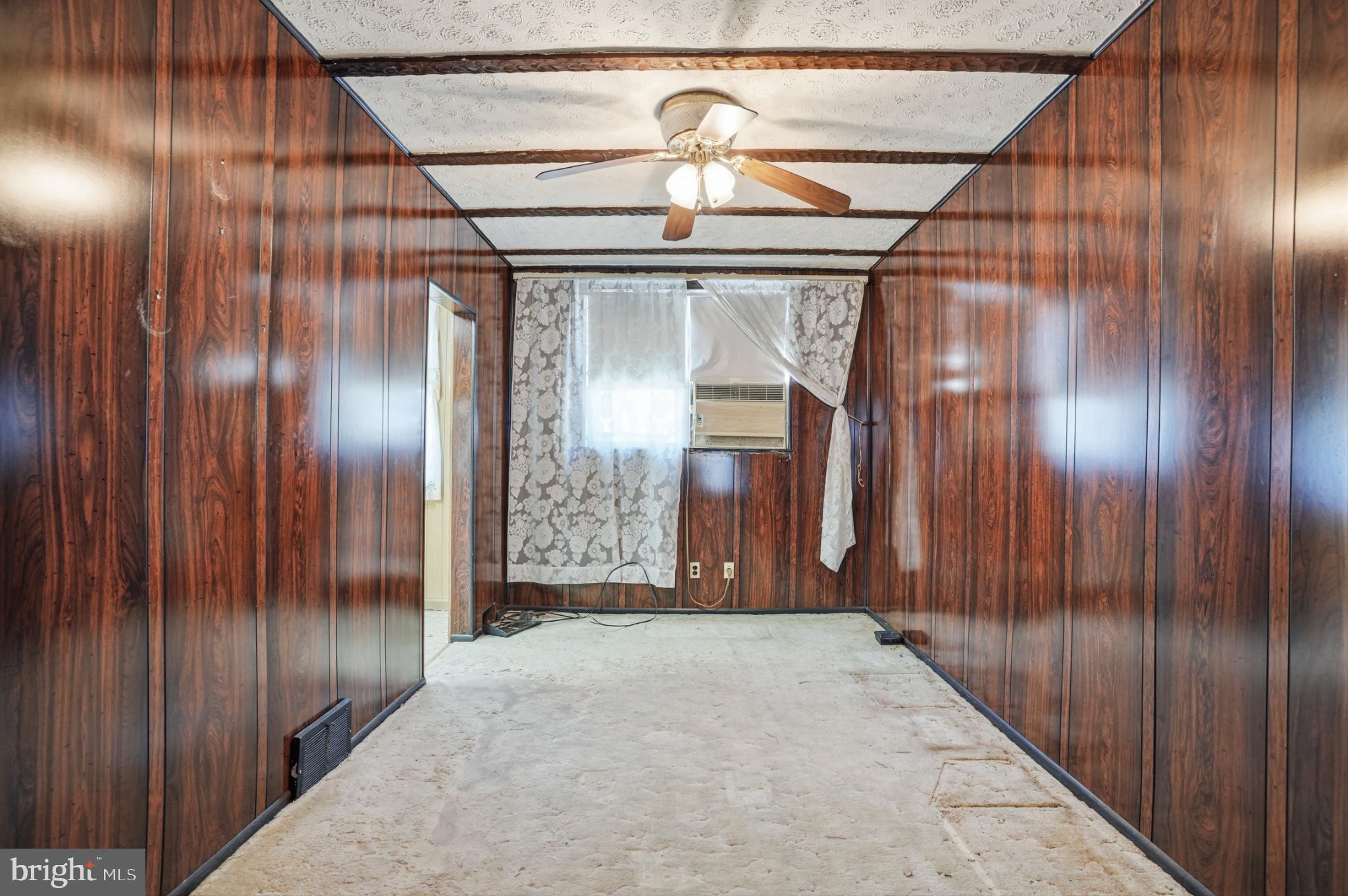 1008 E CHELTENHAM AVENUE