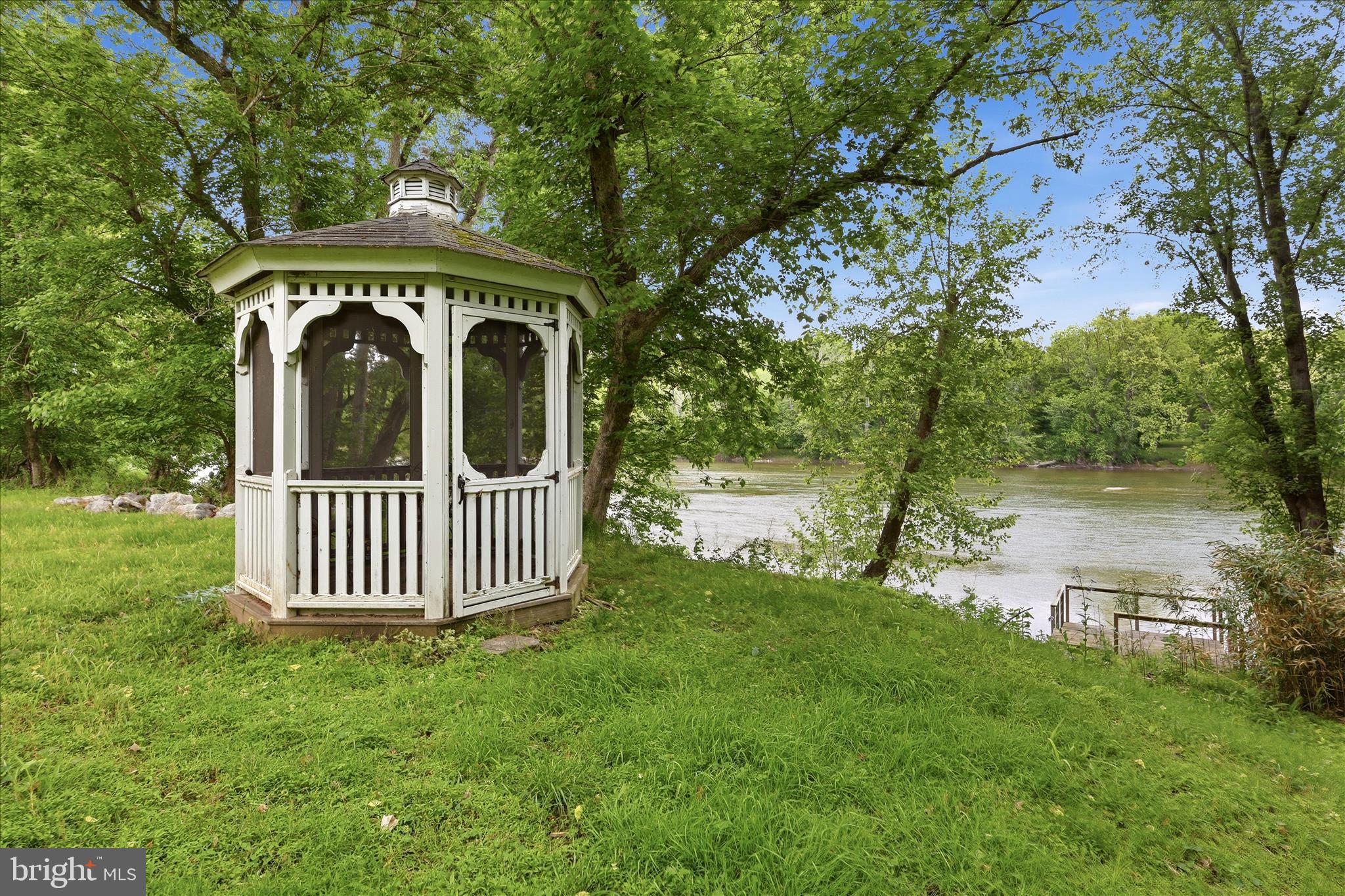 SHANNONDALE - Residential