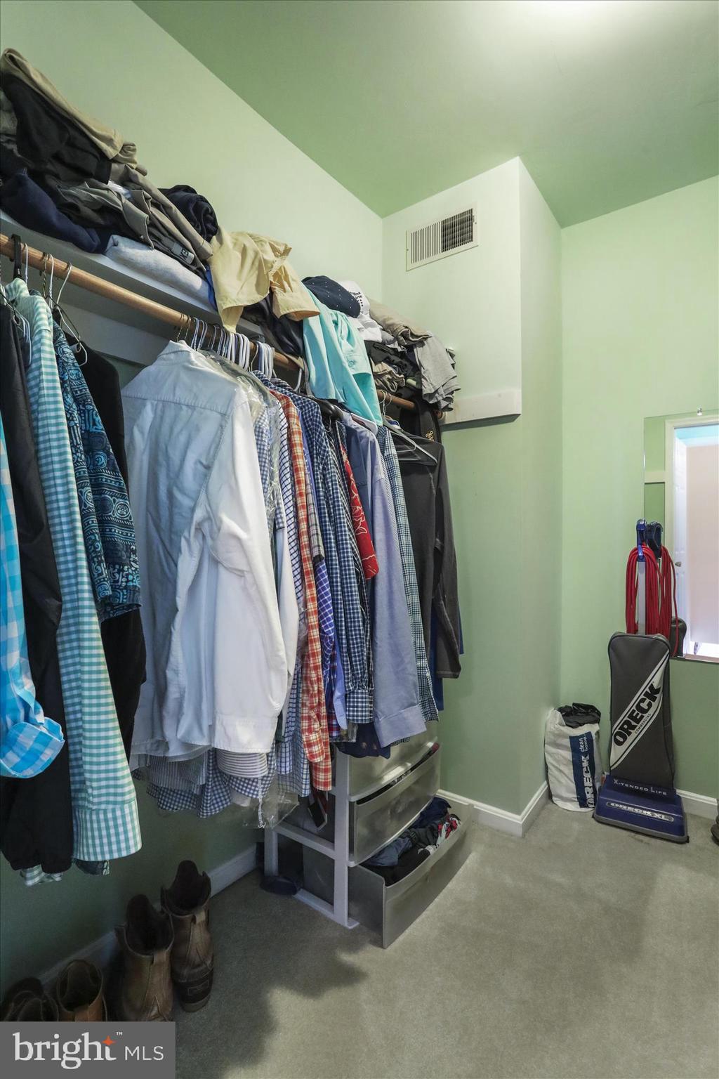 SHANNONDALE - Residential