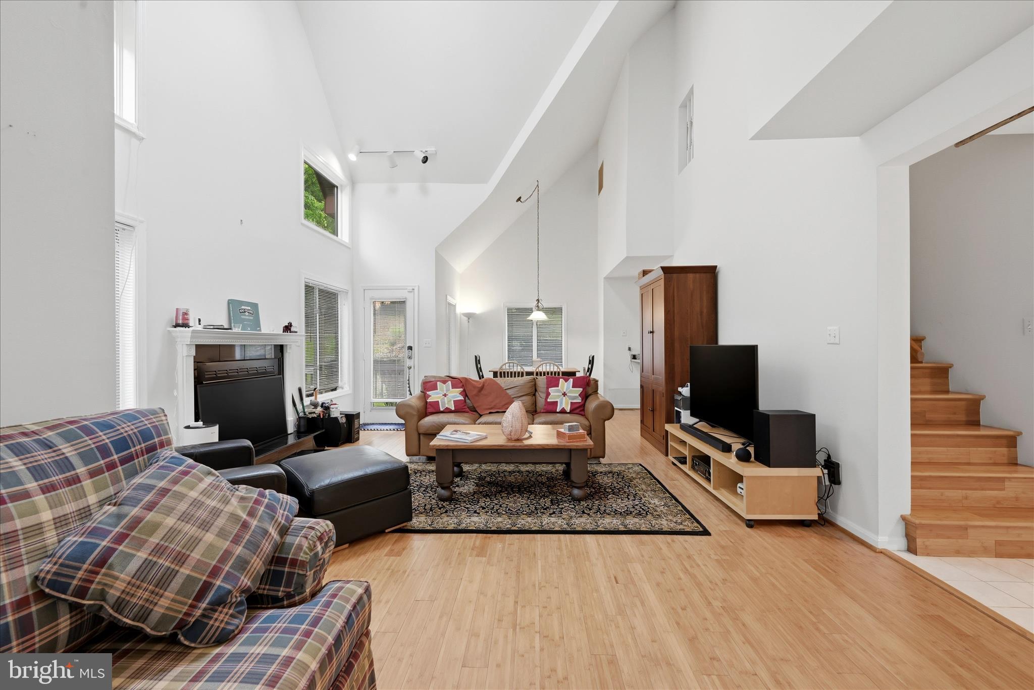 SHANNONDALE - Residential