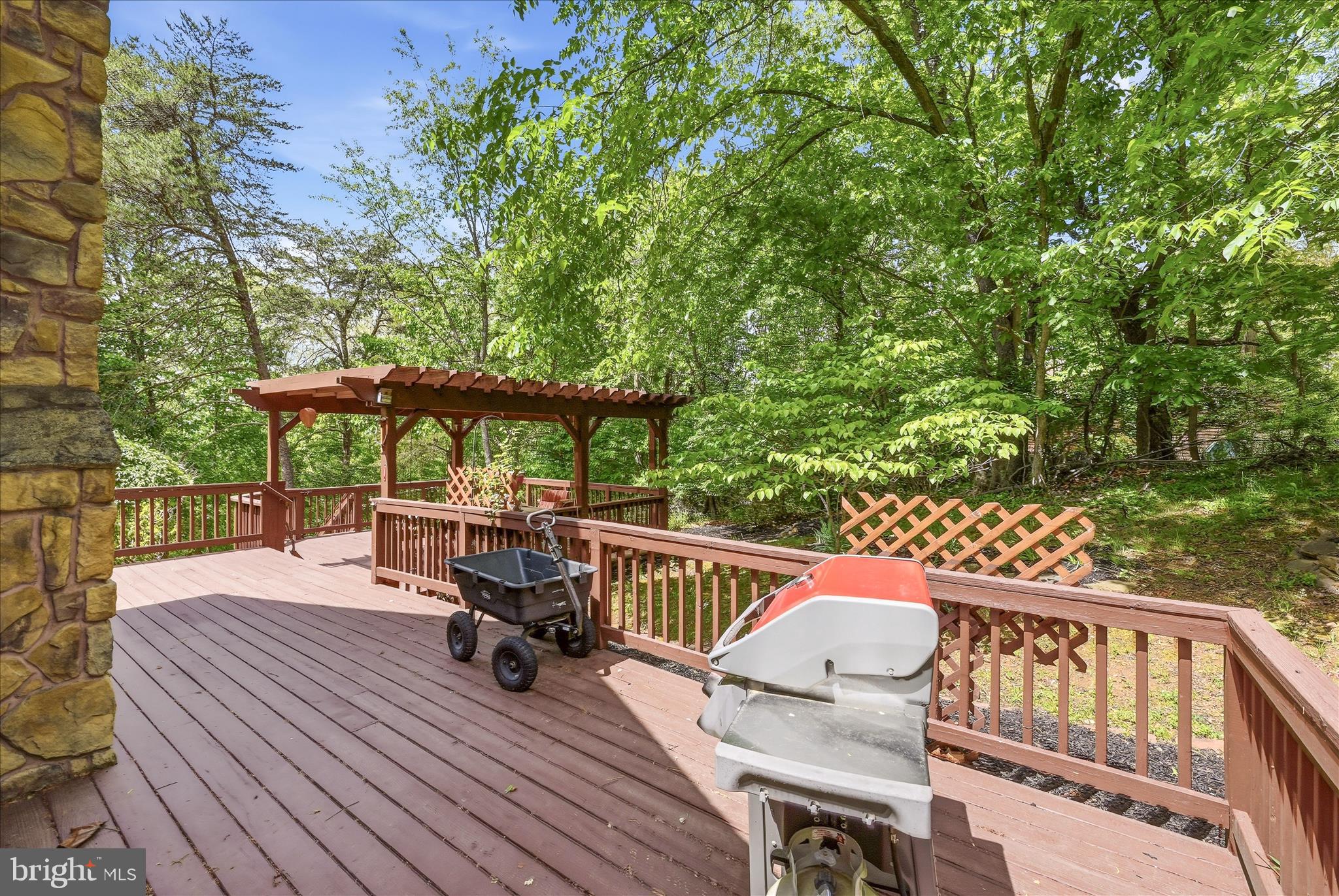 SHANNONDALE - Residential