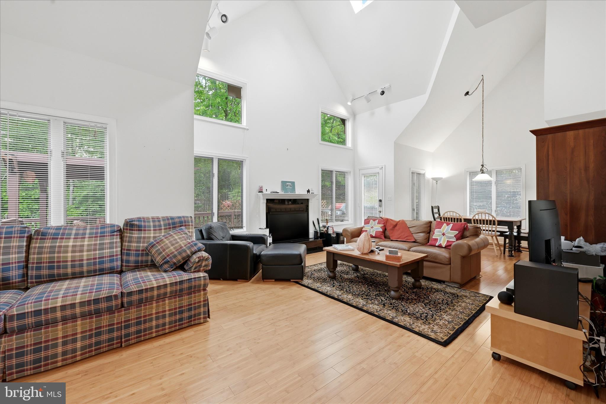 SHANNONDALE - Residential