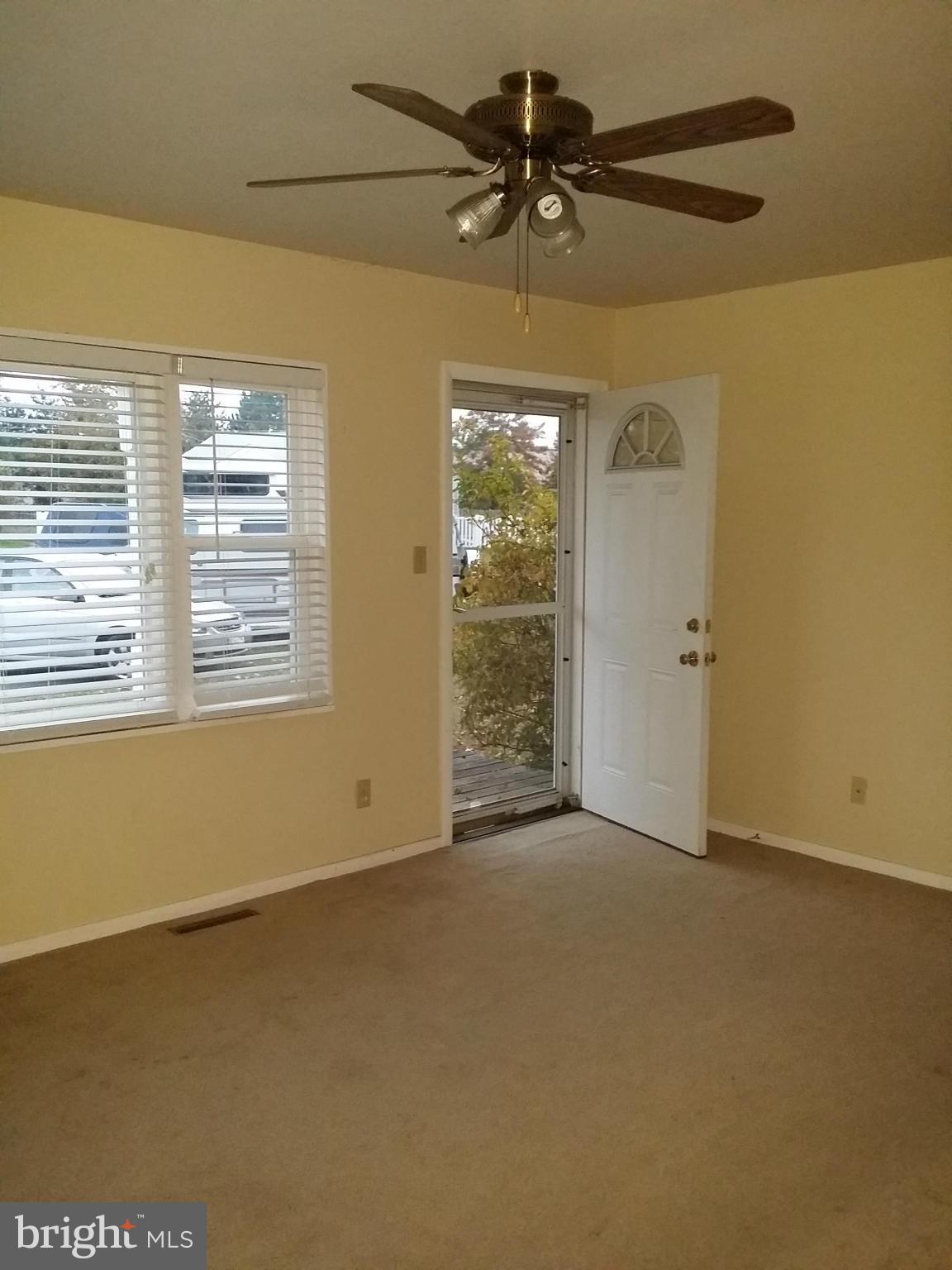 THREE MILE OAK - Residential