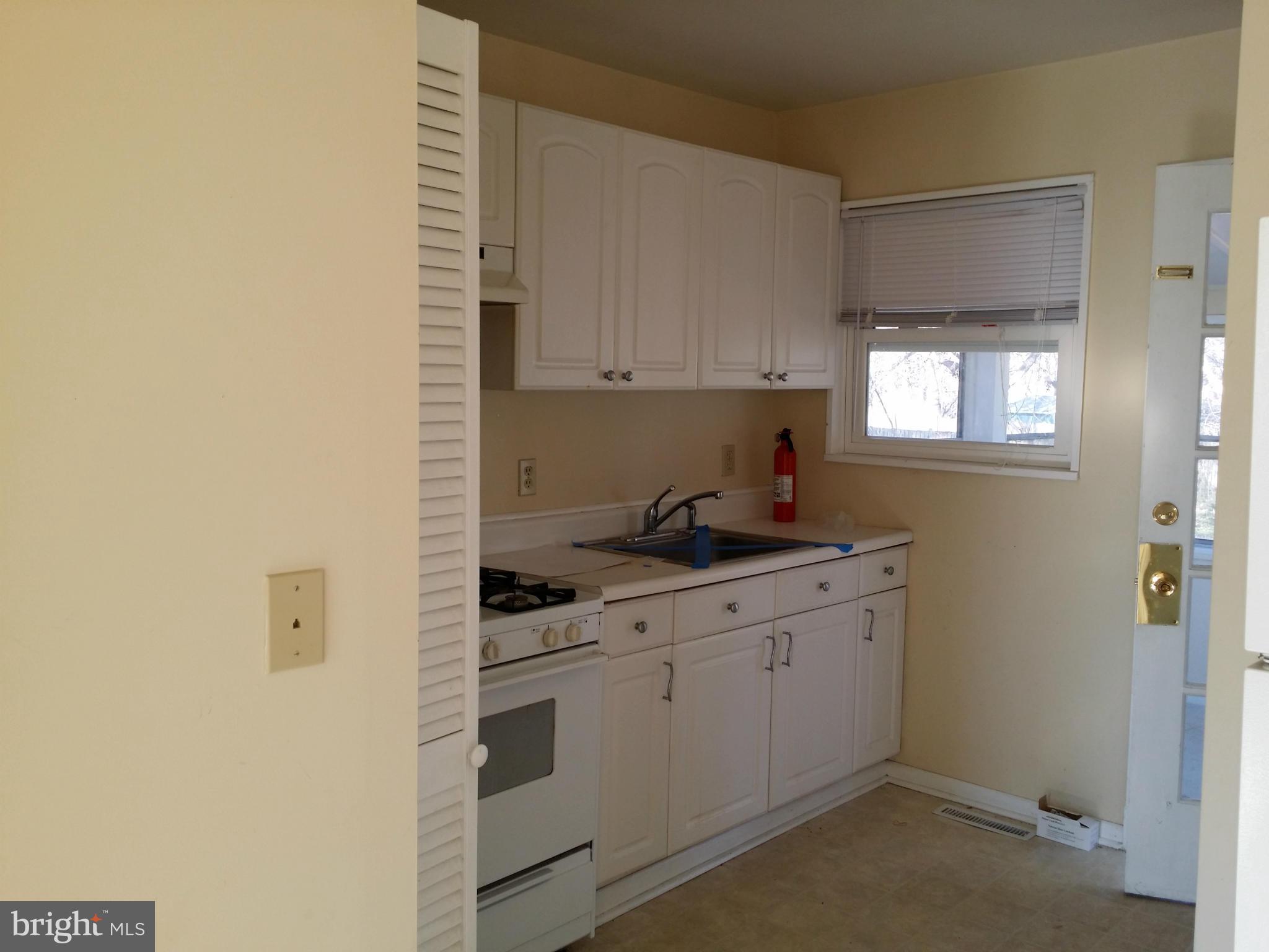 THREE MILE OAK - Residential