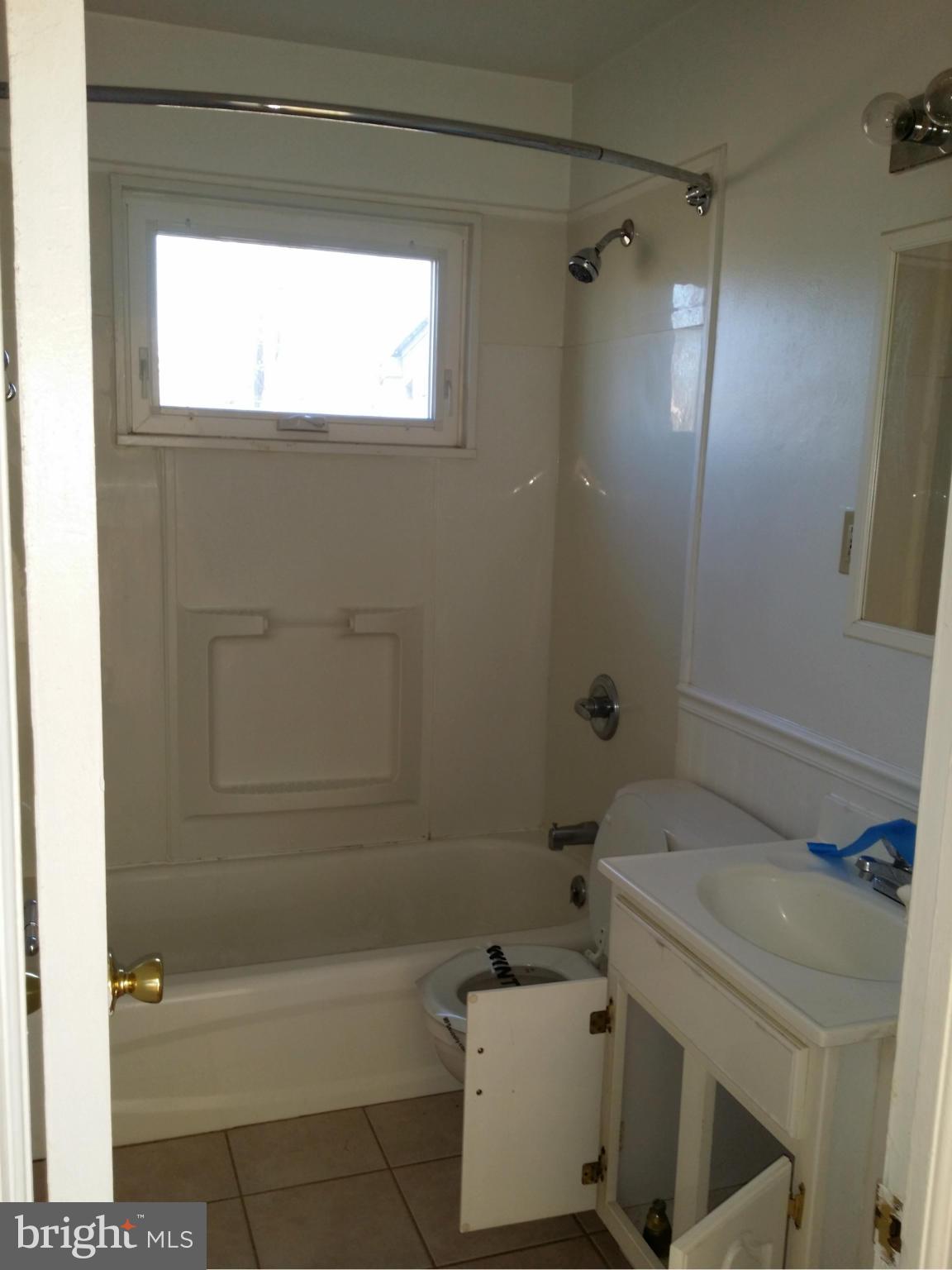 THREE MILE OAK - Residential