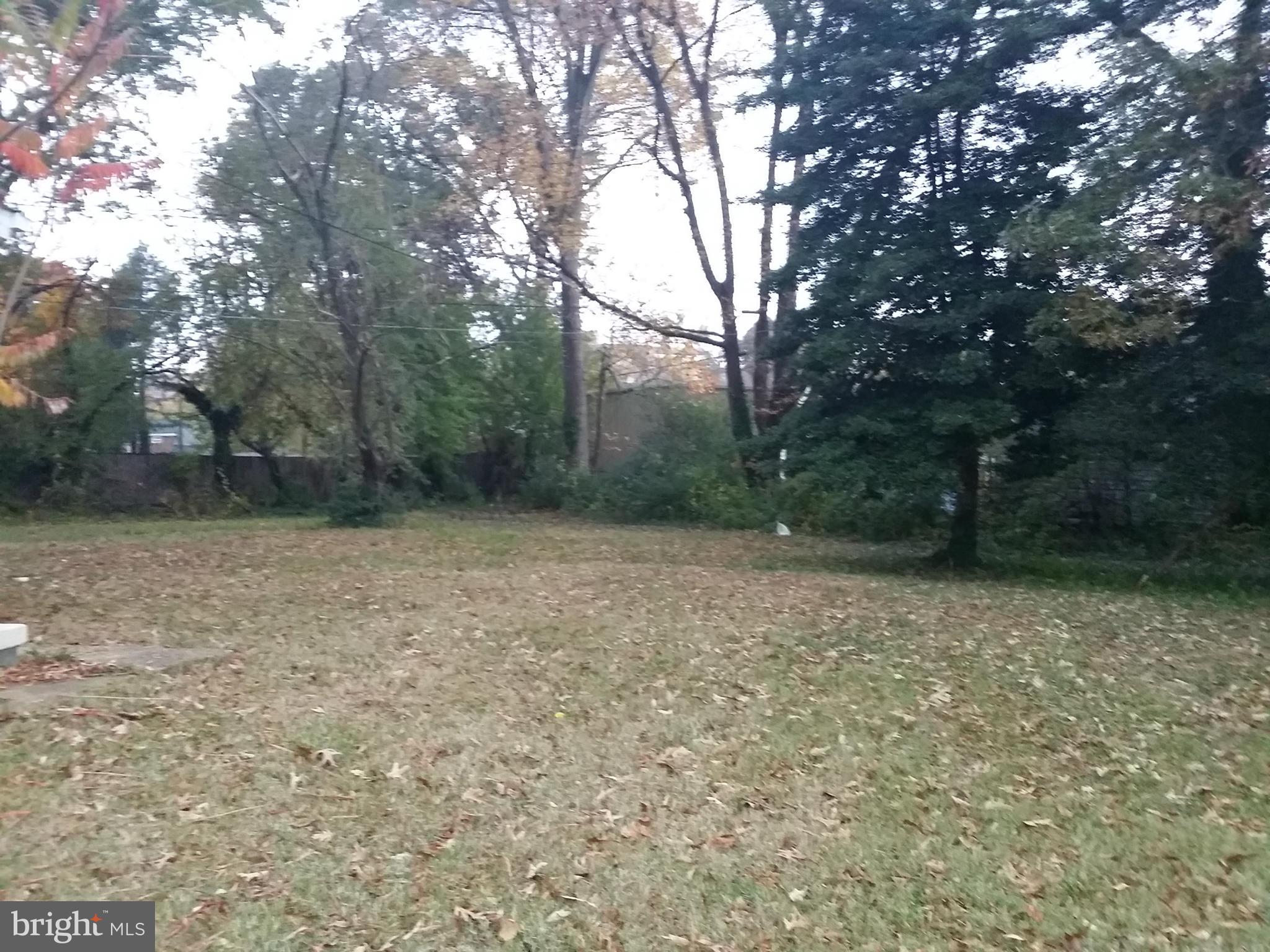 THREE MILE OAK - Residential