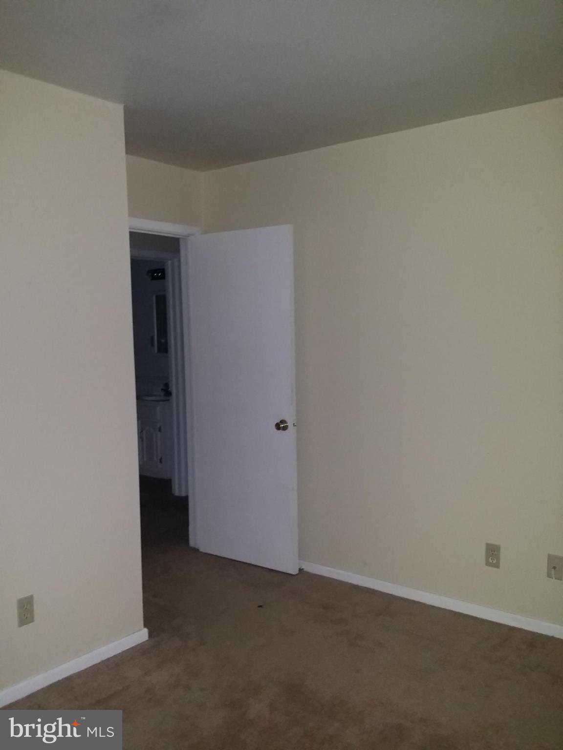 THREE MILE OAK - Residential