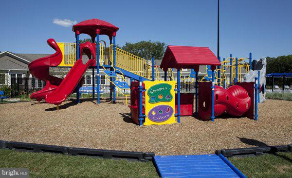 TANYARD SPRINGS - Residential