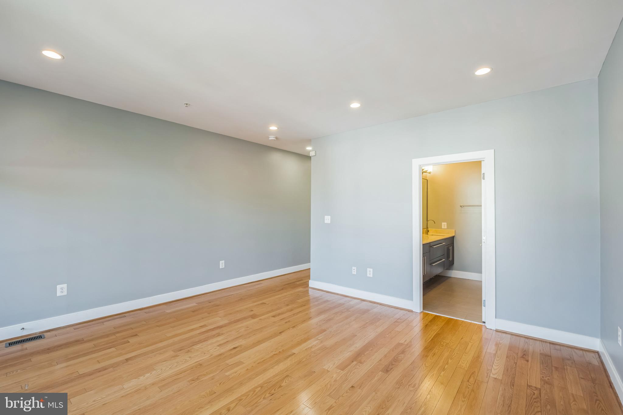 CAPITOL HILL - Residential Lease
