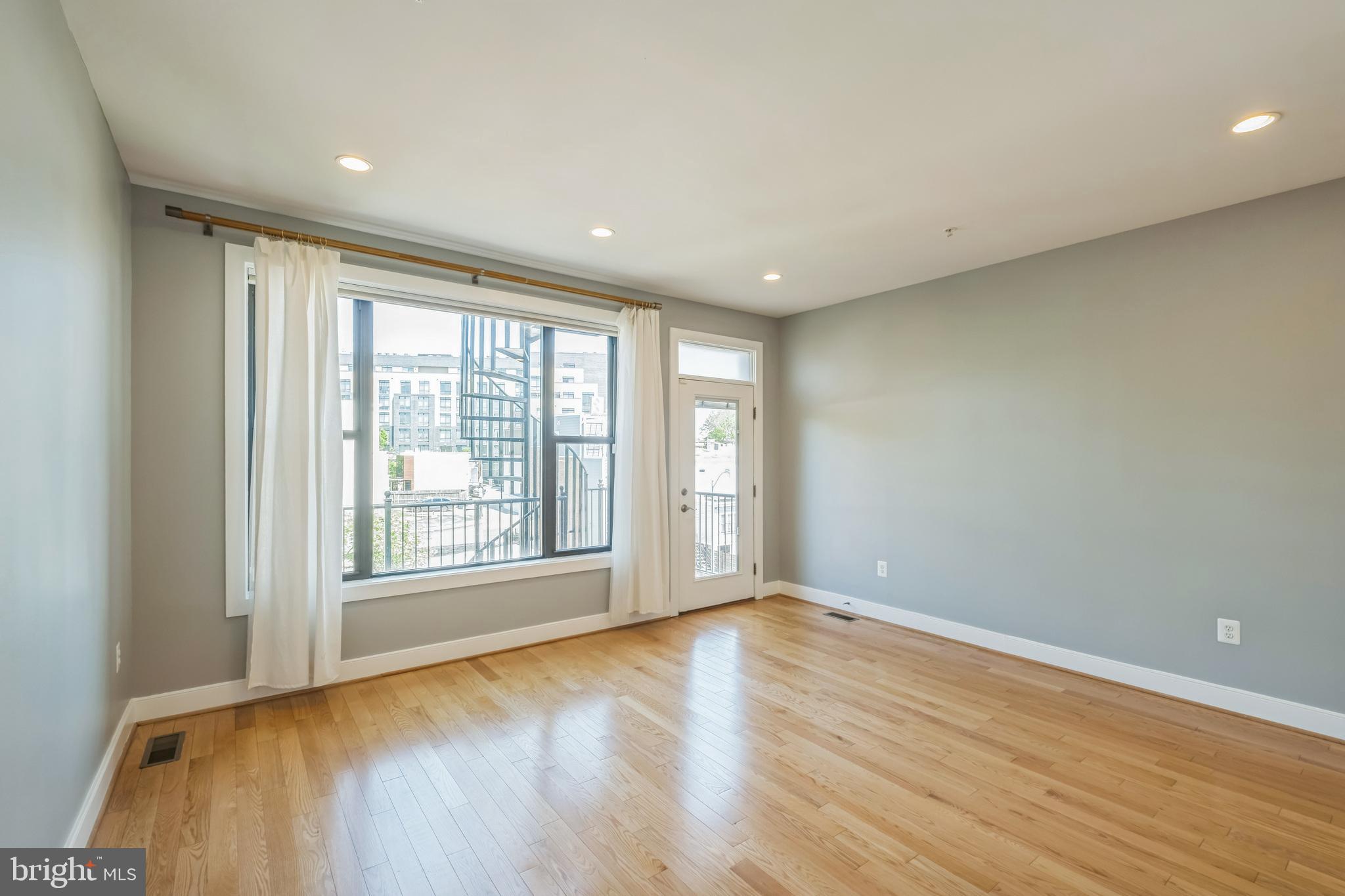 CAPITOL HILL - Residential Lease