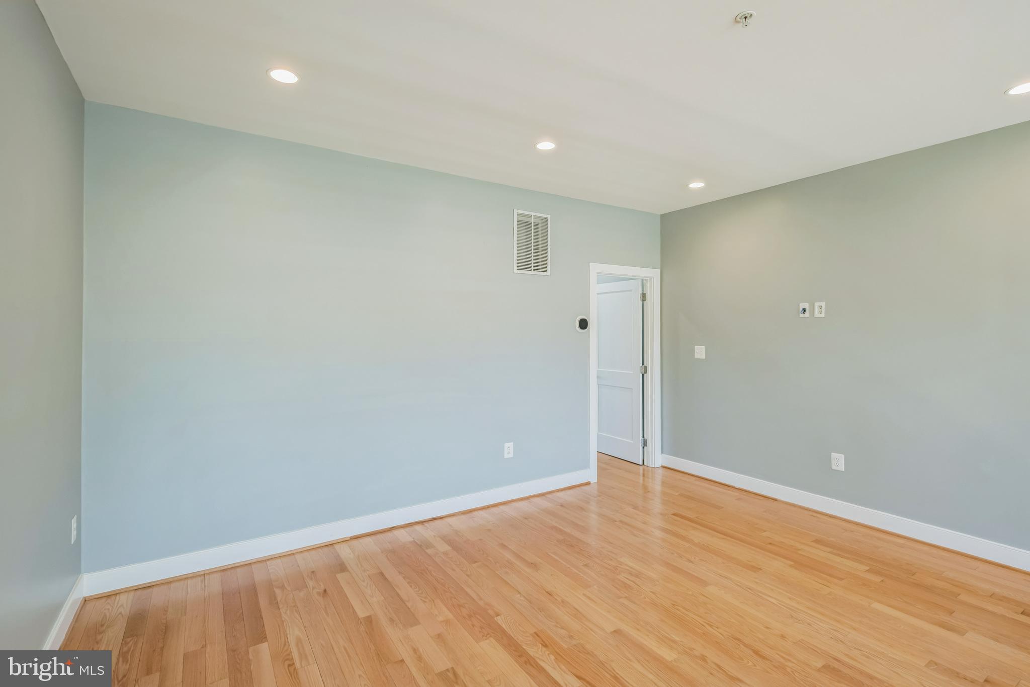 CAPITOL HILL - Residential Lease