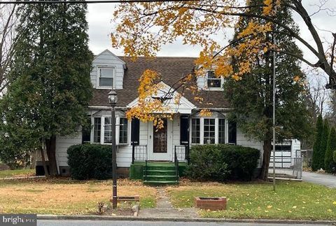 6221 BLUE BIRD AVENUE HARRISBURG PA 17112