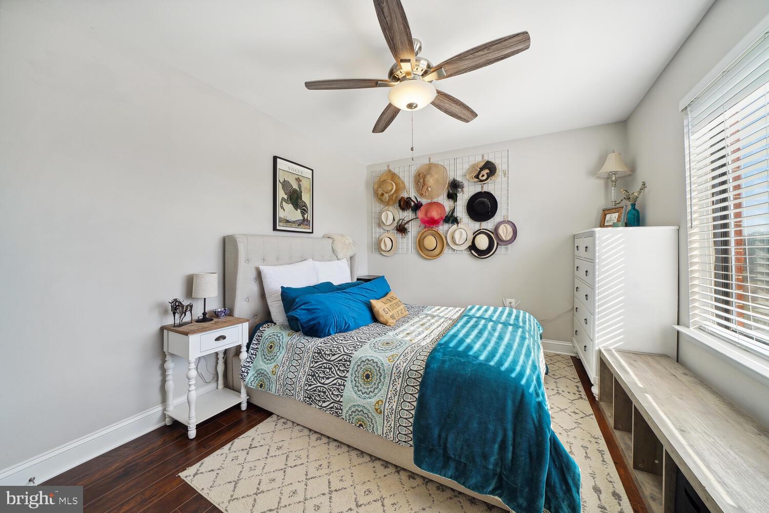 COUNTRY CLUB GREEN - Residential