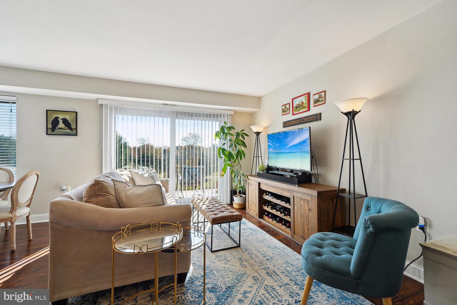 COUNTRY CLUB GREEN - Residential