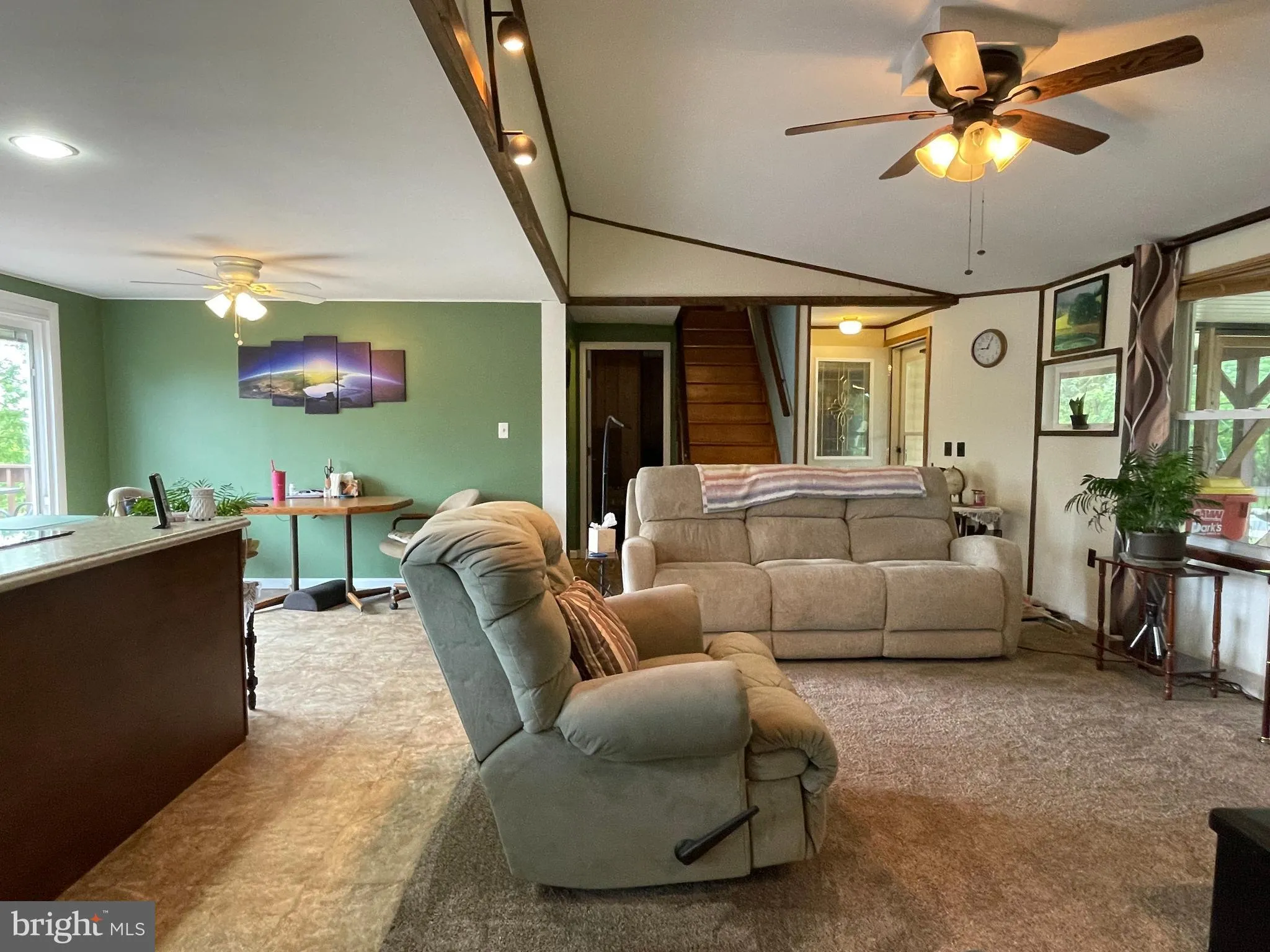 Shippensburg, Pennsylvania 17257, United States, 4 Bedrooms Bedrooms, ,3 BathroomsBathrooms,Residential,Pending,135844