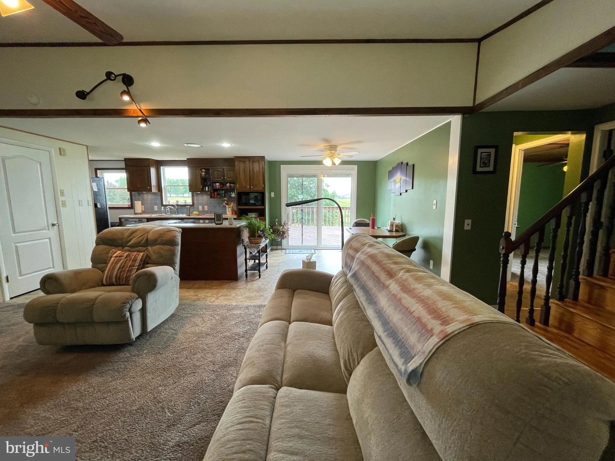 Shippensburg, Pennsylvania 17257, United States, 4 Bedrooms Bedrooms, ,3 BathroomsBathrooms,Residential,Pending,135844