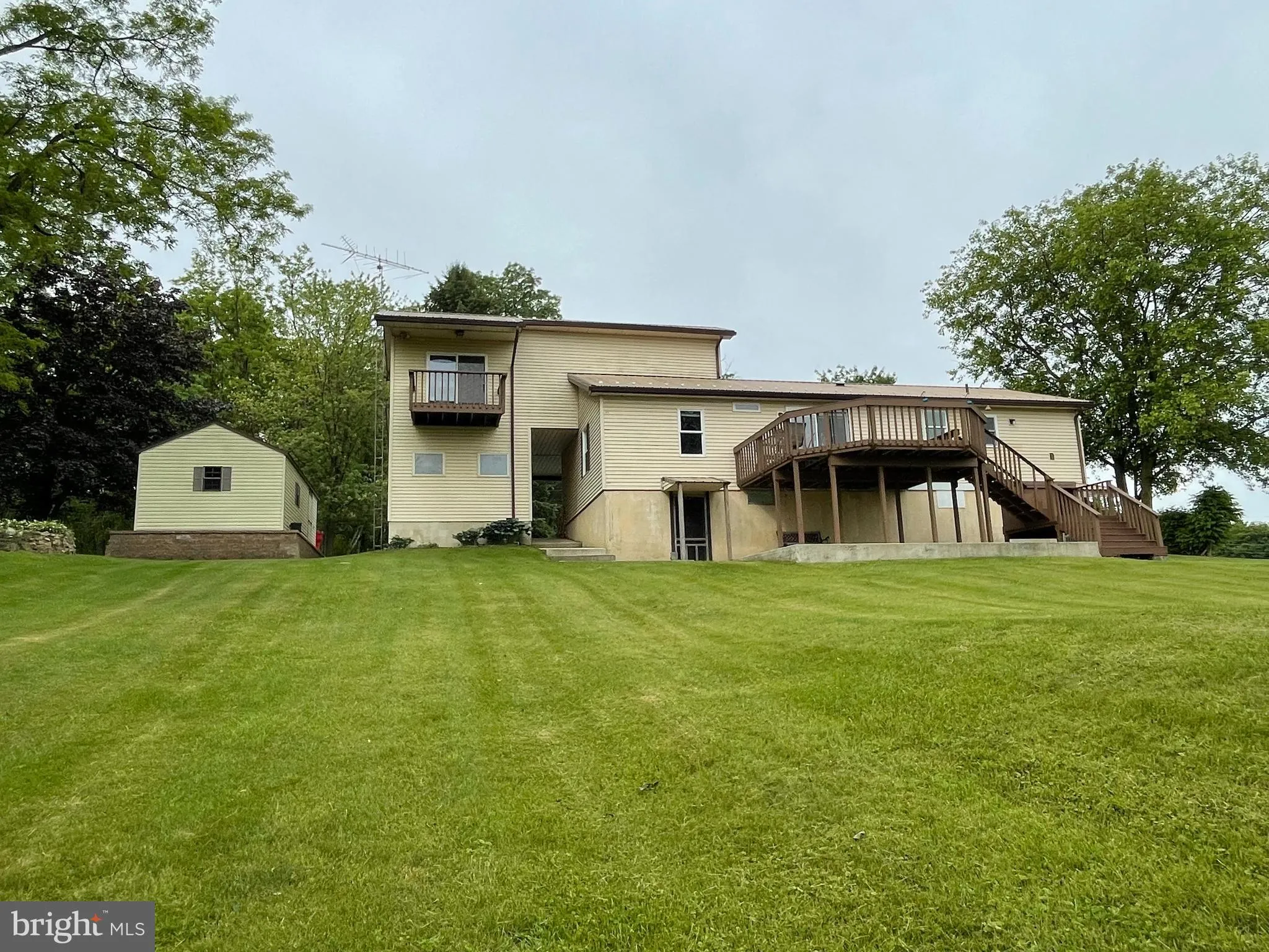 Shippensburg, Pennsylvania 17257, United States, 4 Bedrooms Bedrooms, ,3 BathroomsBathrooms,Residential,Pending,135844