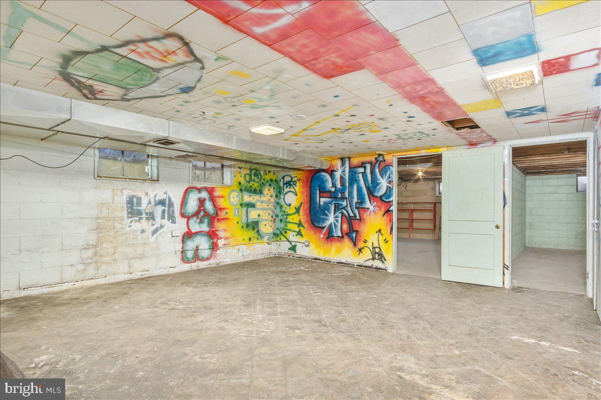 NORTH END - Residential