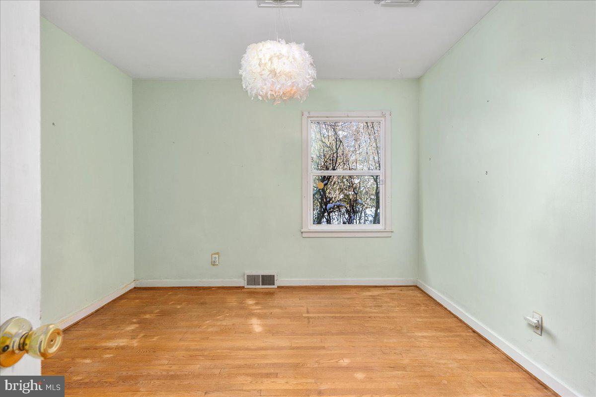 NORTH END - Residential