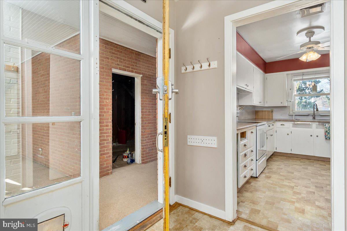 NORTH END - Residential