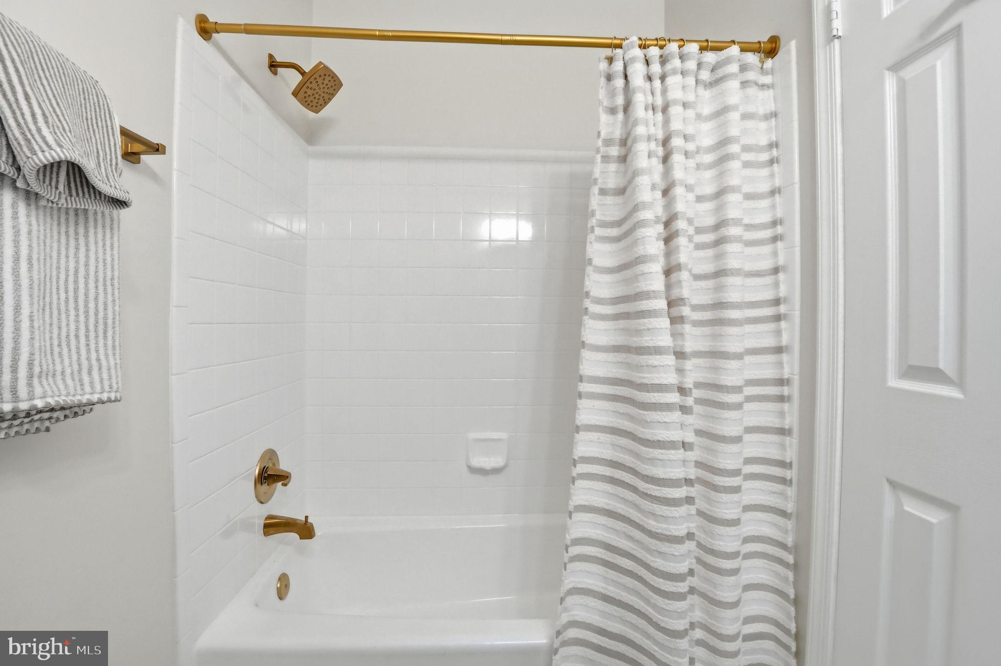 ASPEN GROVE - Residential