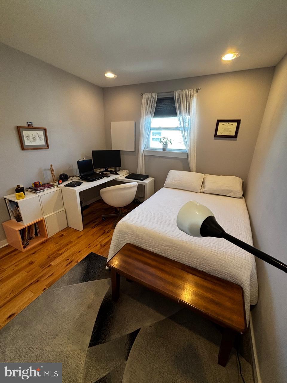 GRAYS FERRY - Residential Lease