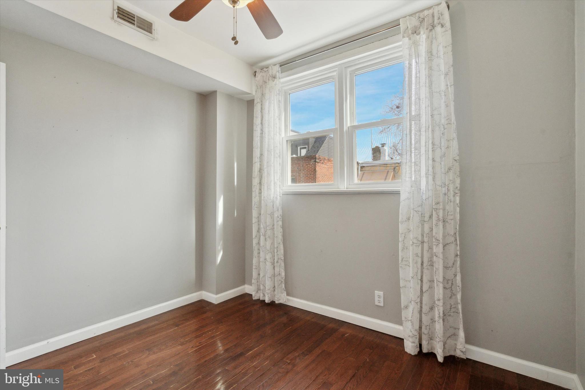 MARCONI PARK EAST - Residential