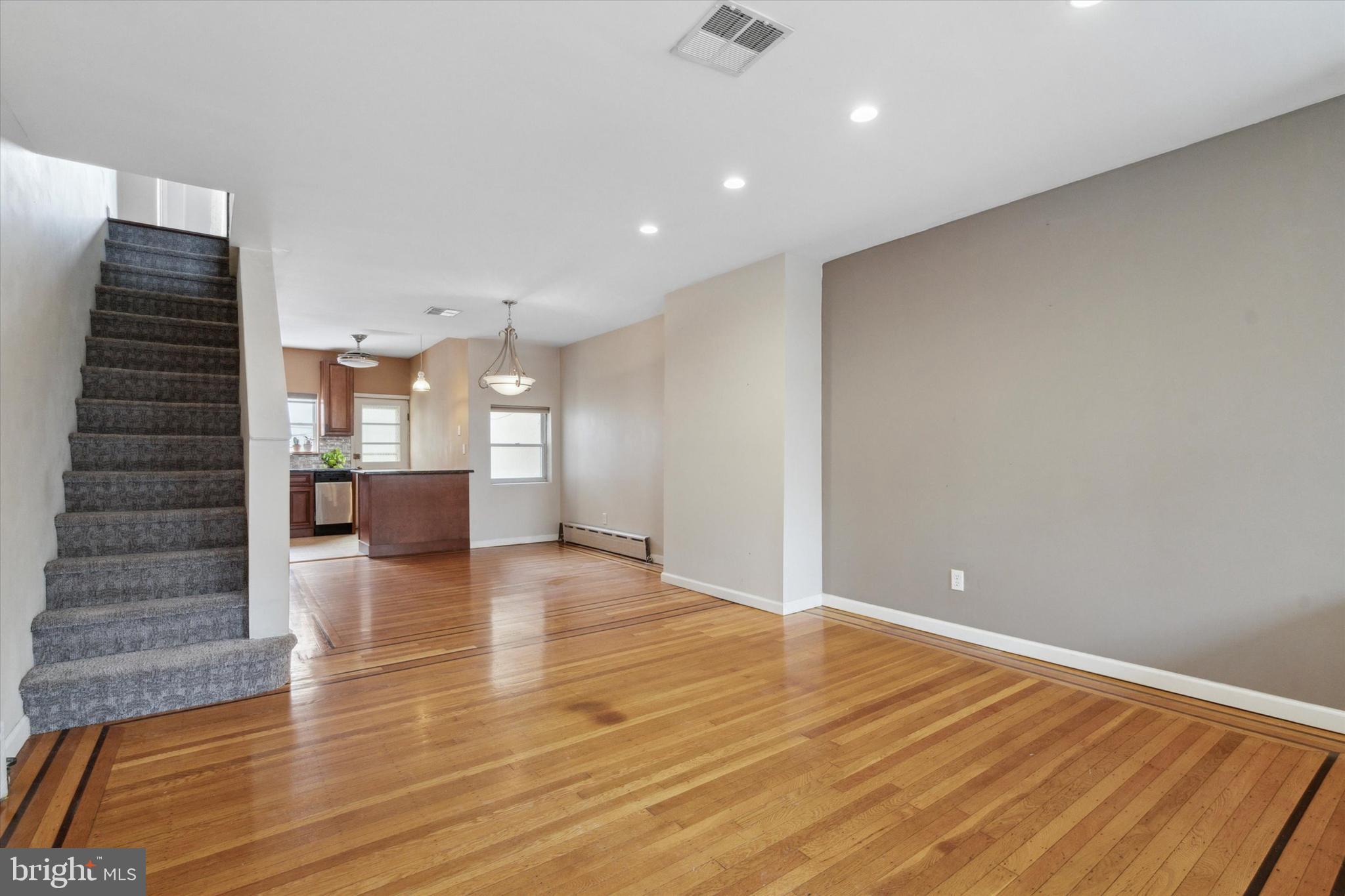 MARCONI PARK EAST - Residential